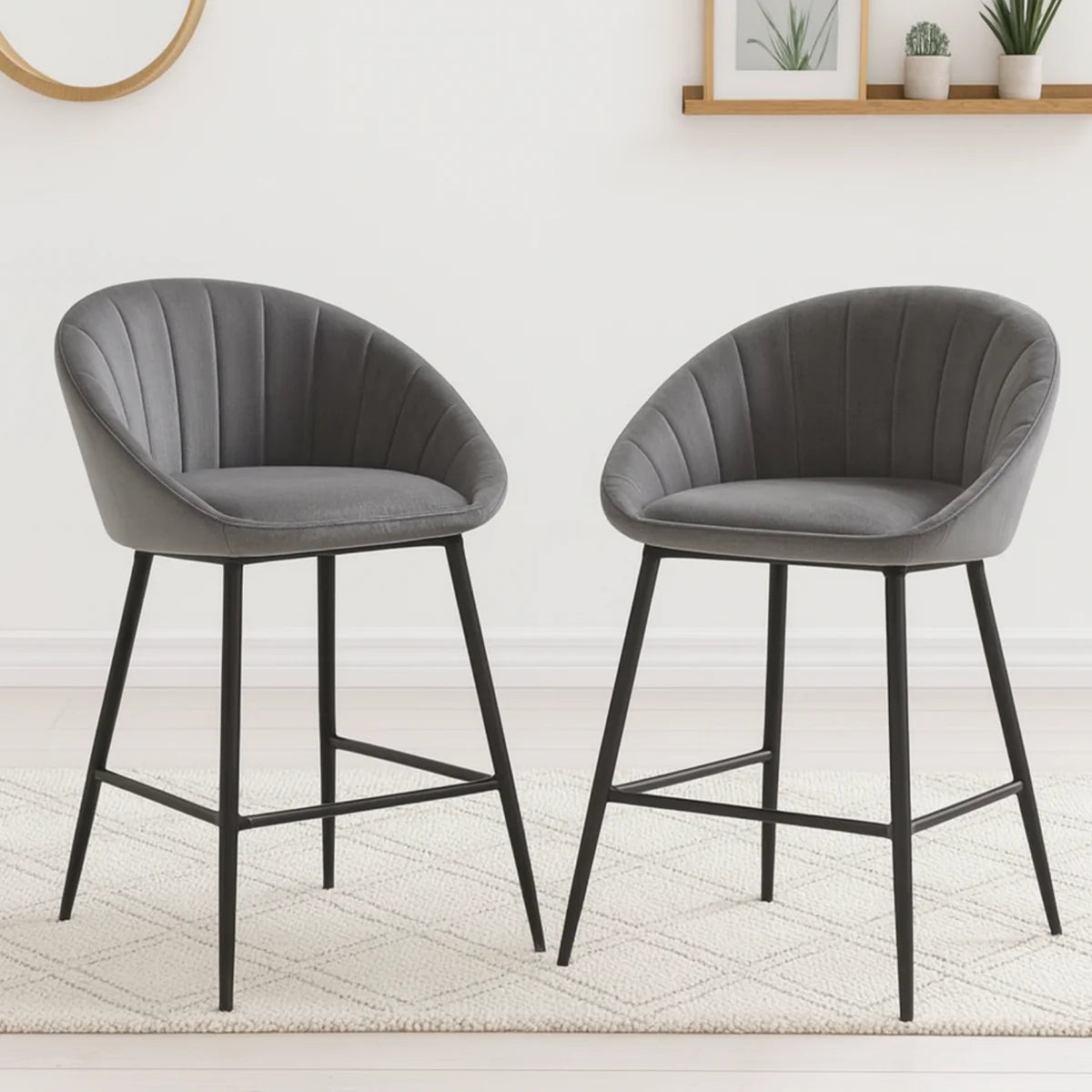 Ensemble – 2 chaises de bar scandinaves 65 cm en velours soyeux – Nordvik